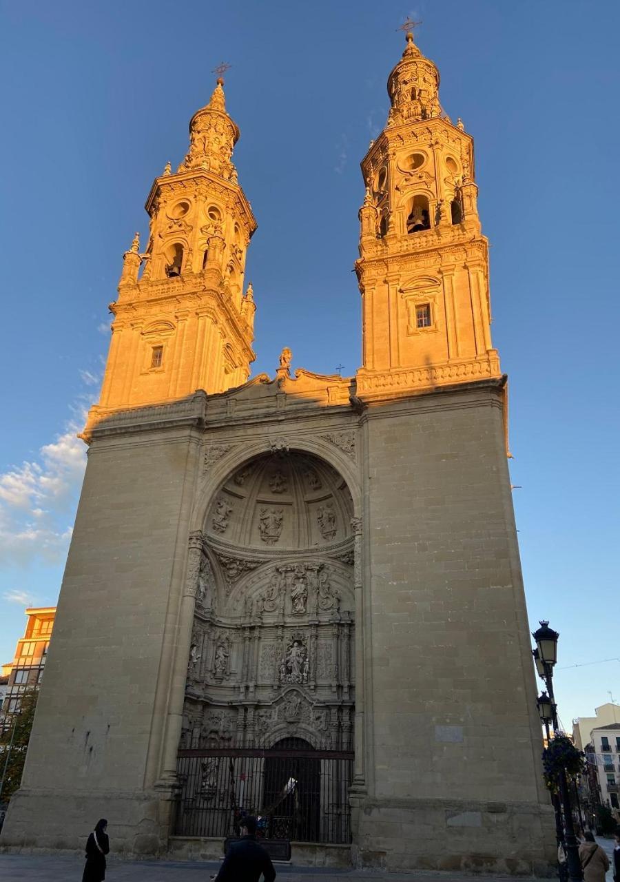 Alojamiento En Pleno Centro Con Wifi Y Aire Acondicionado Logroño Zewnętrze zdjęcie